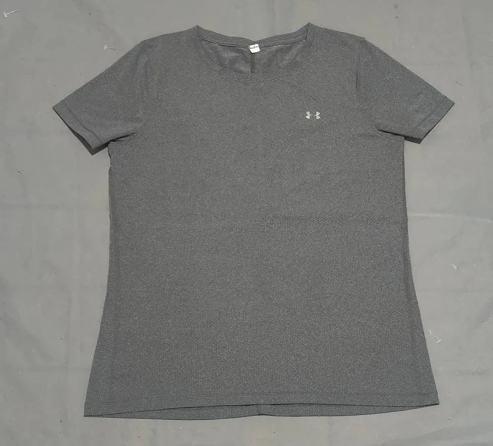 Under Armour Women Sport Gray T Shirt – Preloved Labels (view 2)