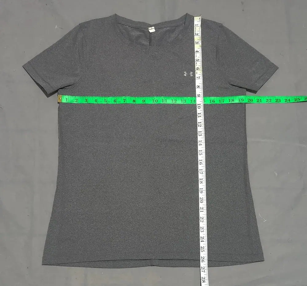 Under Armour Women Sport Gray T Shirt – Preloved Labels (view 4)