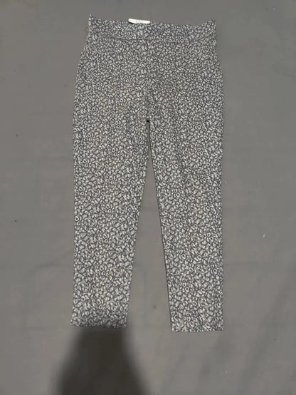 Time And Tru Women Gray Sport Tights – Preloved Labels (view 2)