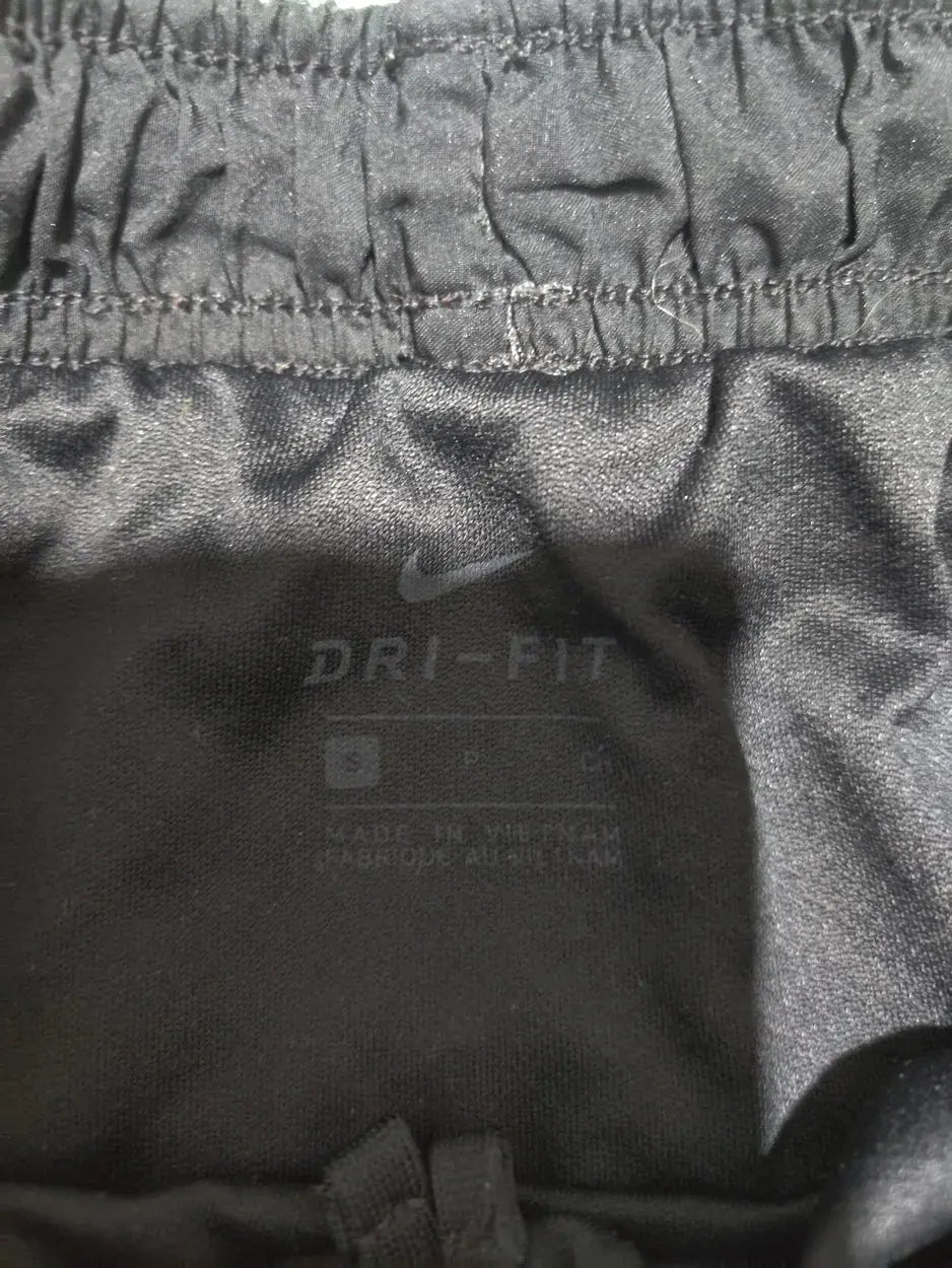 Nike Dri Fit Women Gray Sport Short – Preloved Labels (view 3)