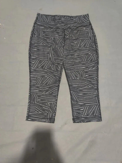 Danskin Women Black Sport Tights – Preloved Labels (view 2)
