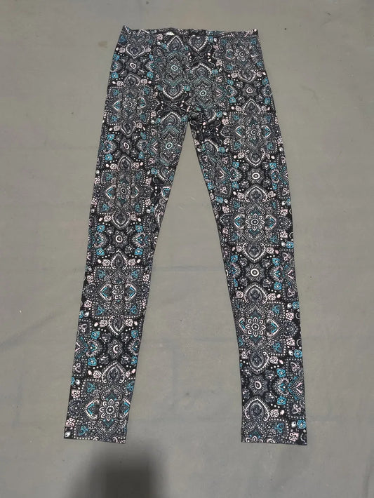 Bobbie brooks Women Black Sport Tights – Preloved Labels (view 2)