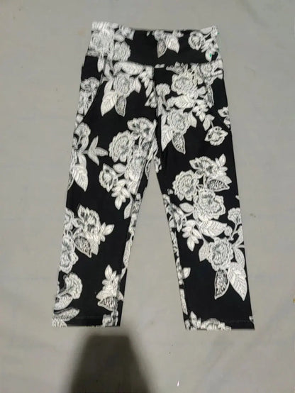 Old Navy Women Black Sport Tights – Preloved Labels (view 2)