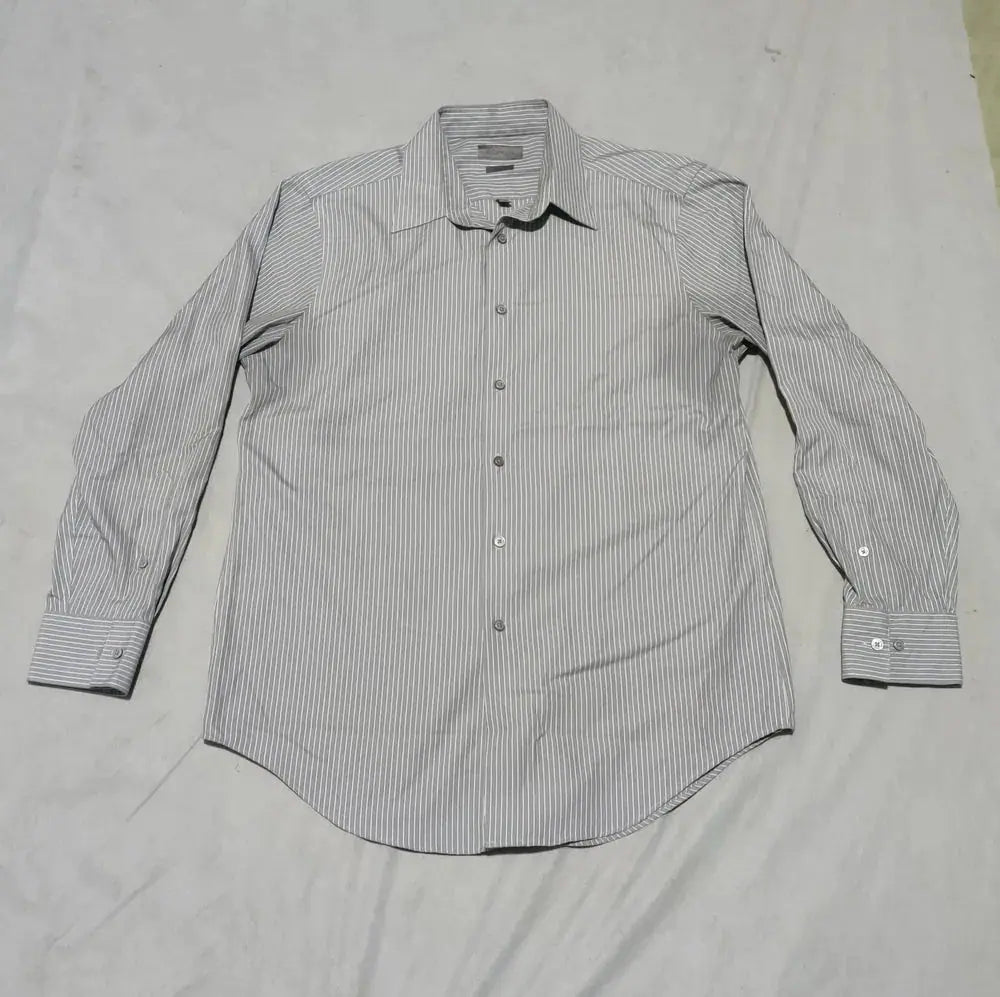 Calvin Klein Men Cotton Gray Shirt L – Preloved Labels (view 2)