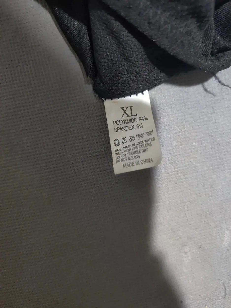 Preloved Women Black Sport Bra – Preloved Labels (view 3)
