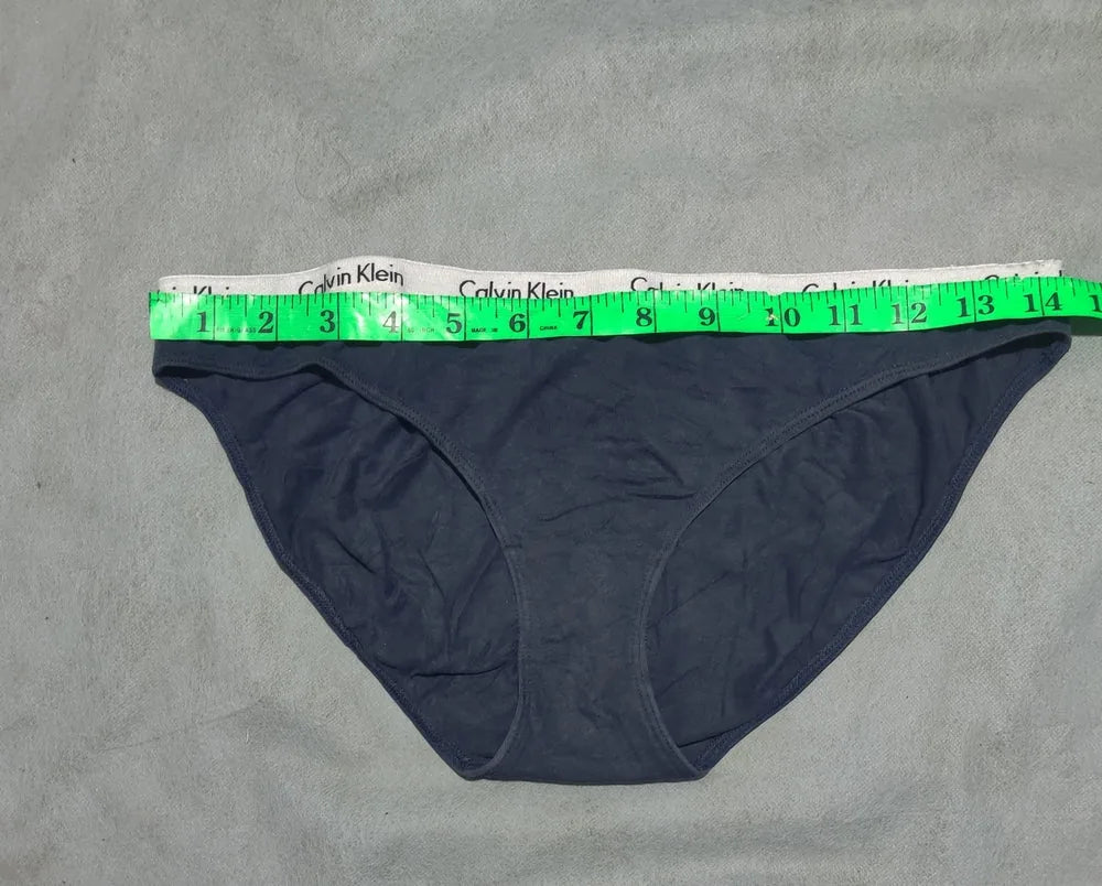 Calvin Klein Women Blue Underwear – Preloved Labels (view 3)