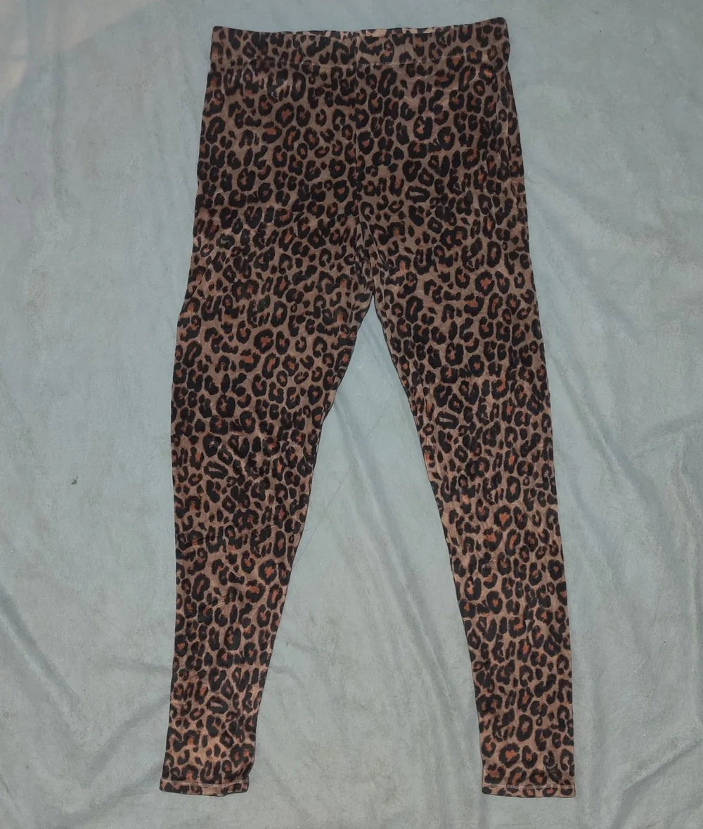 Cuddl Duds Women Brown Animal Print Tracksuit M – Preloved Labels (view 3)