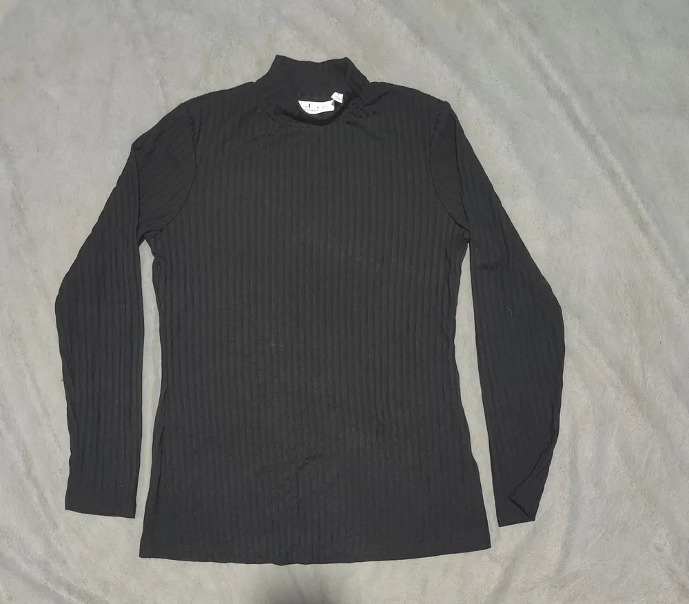 D & Co Women Polyester Black Sweater S – Preloved Labels (view 3)