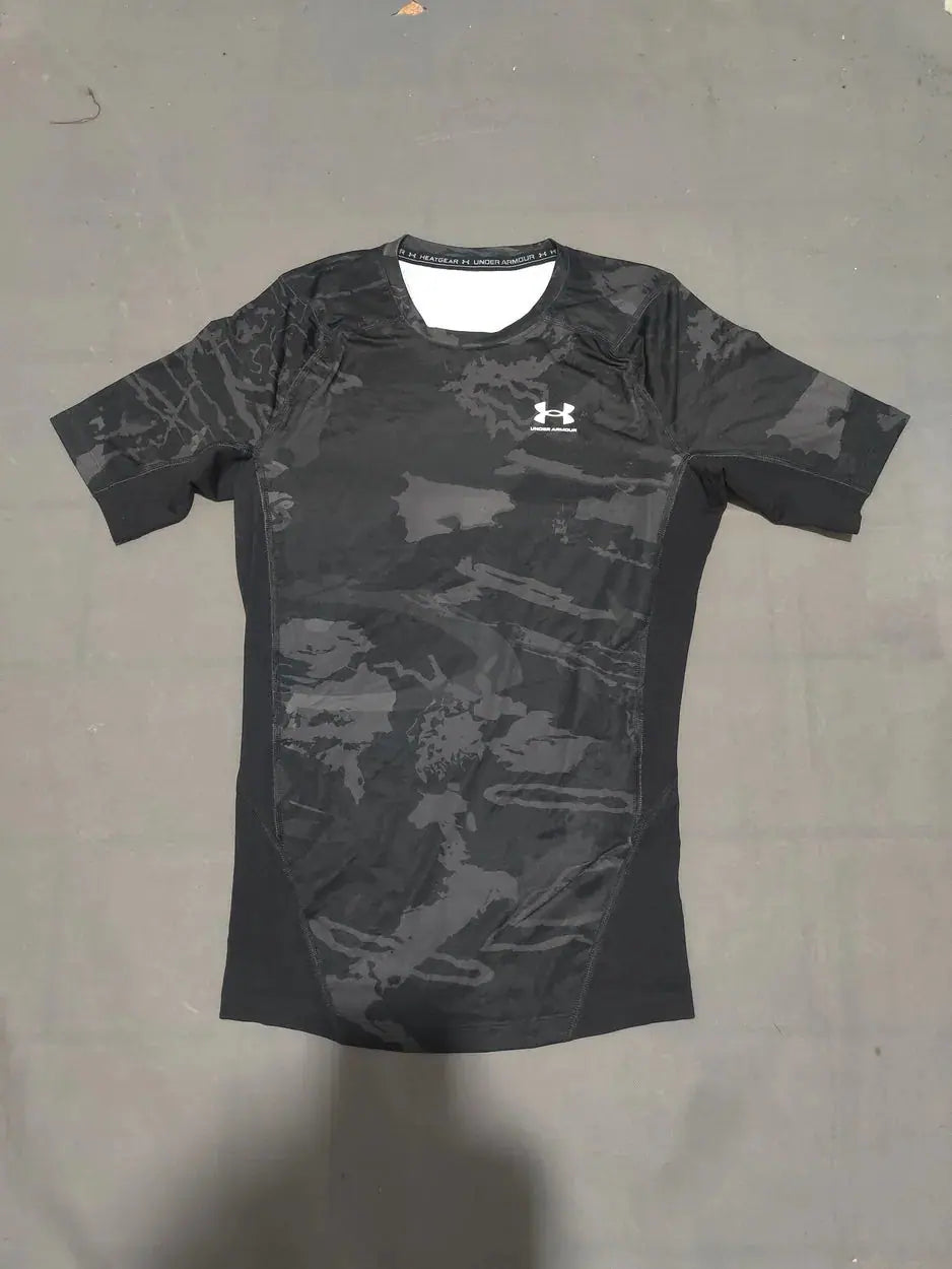 Under Armour Women Black Sport T Shirt – Preloved Labels (view 2)