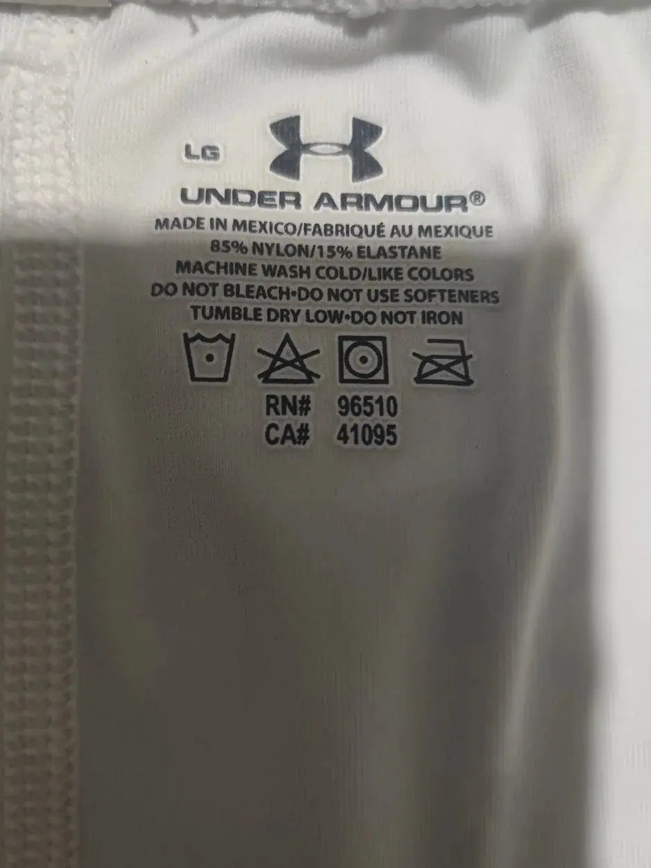 Under Armour Women White Sport Short – Preloved Labels (view 3)
