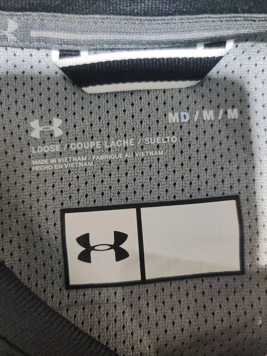 Under Armour Men Sport Gray Sweatshirt  S – Preloved Labels (view 3)