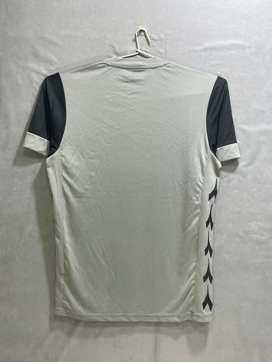 Diadora Gray For Men Sports T Shirt M - Preloved Labels