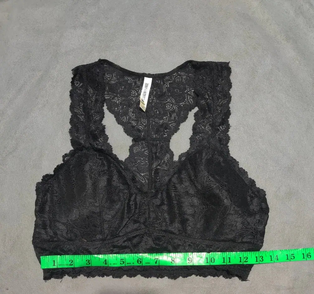 Zenana Outfitters Women Black Sport Bra – Preloved Labels (view 4)