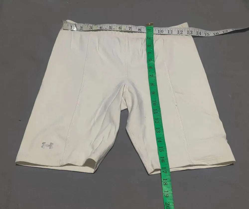 Under Armour Women White Sport Short – Preloved Labels (view 4)