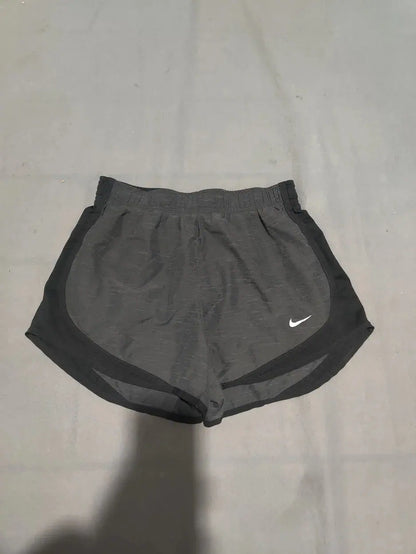 Nike Dri Fit Women Gray Sport Short – Preloved Labels (view 2)