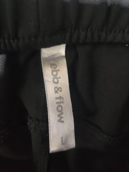 Ebb & Flow Women Black Sport Trouser - Preloved Ladies Trousers Pakistan - Summer Polyester - Size 30 to 32 - Photo 2