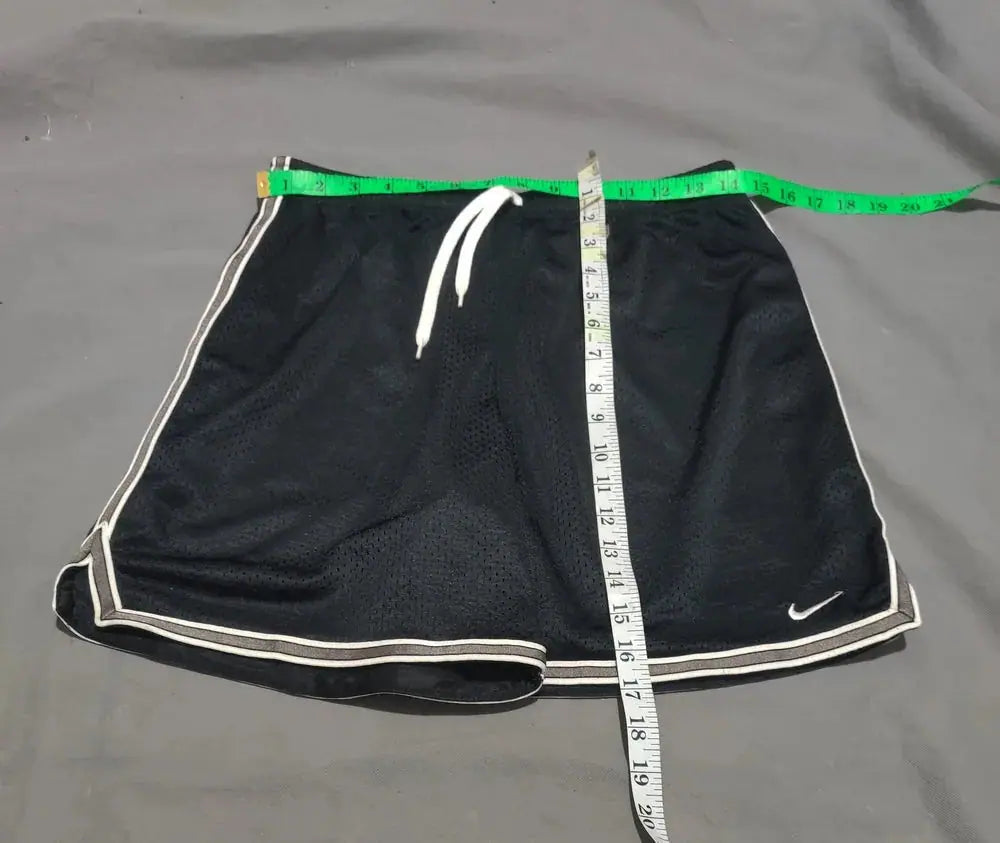 Nike Women Black Sport Short – Preloved Labels (view 4)