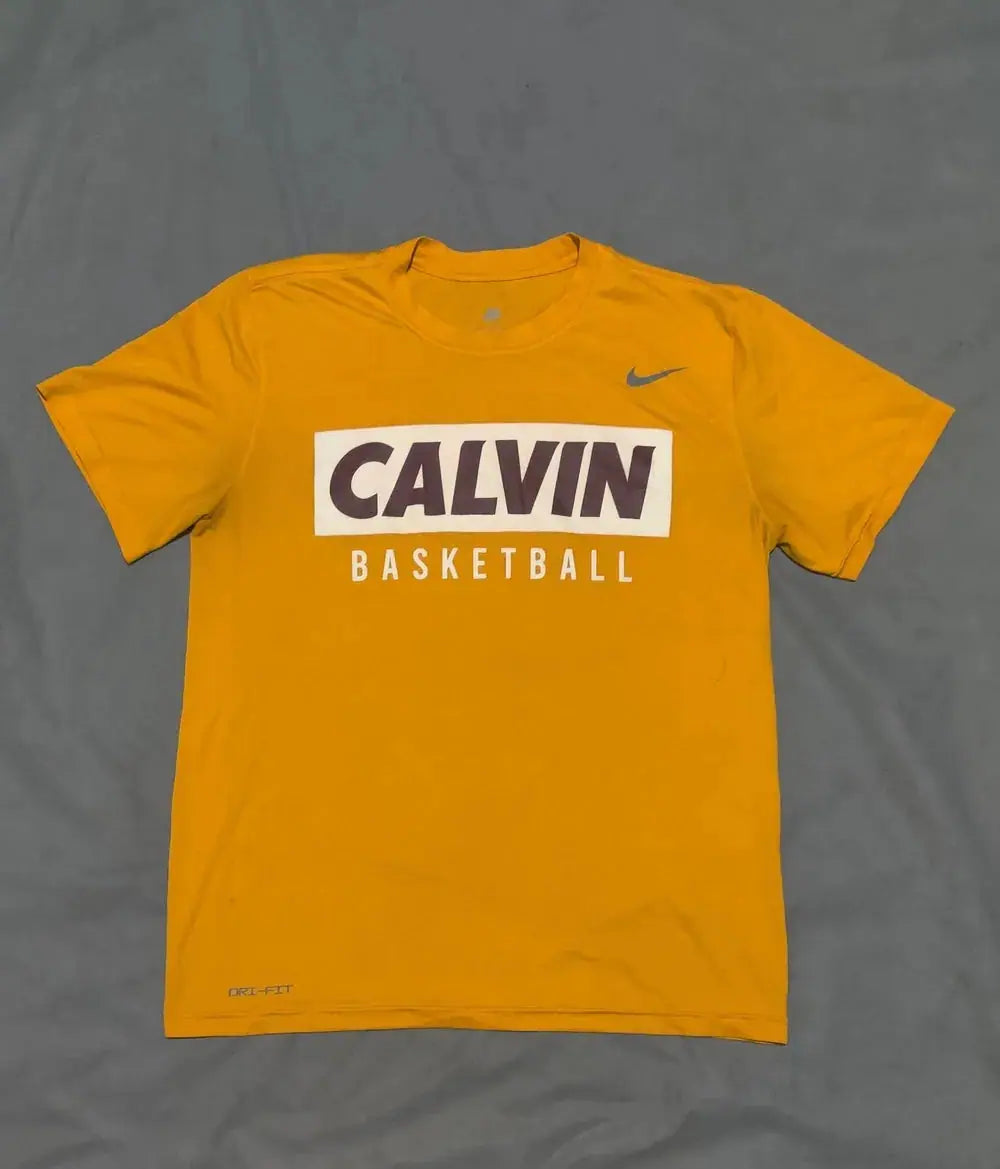 Nike Men Sport Yellow T Shirt M – Preloved Labels (view 2)