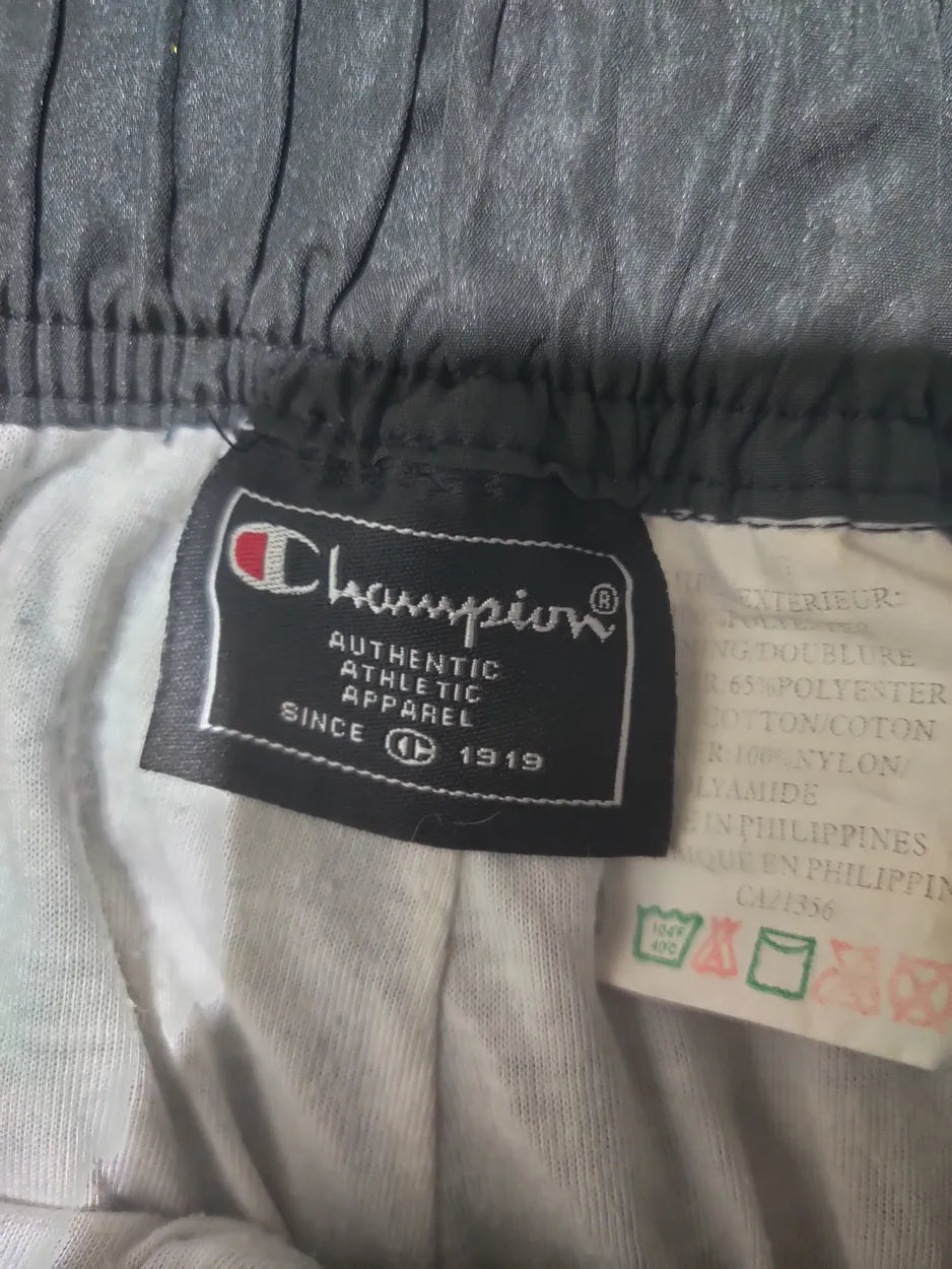 Champion Women Black Sport Trouser - Preloved Ladies Trousers Pakistan - Summer Polyester - Size 28 to 30 - Photo 2