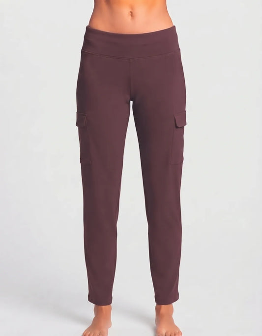 Eddie Bauer Women Maroon Sport Winter Trouser - Preloved Ladies Trousers Pakistan - Winter Polyester - Size 30 to 32