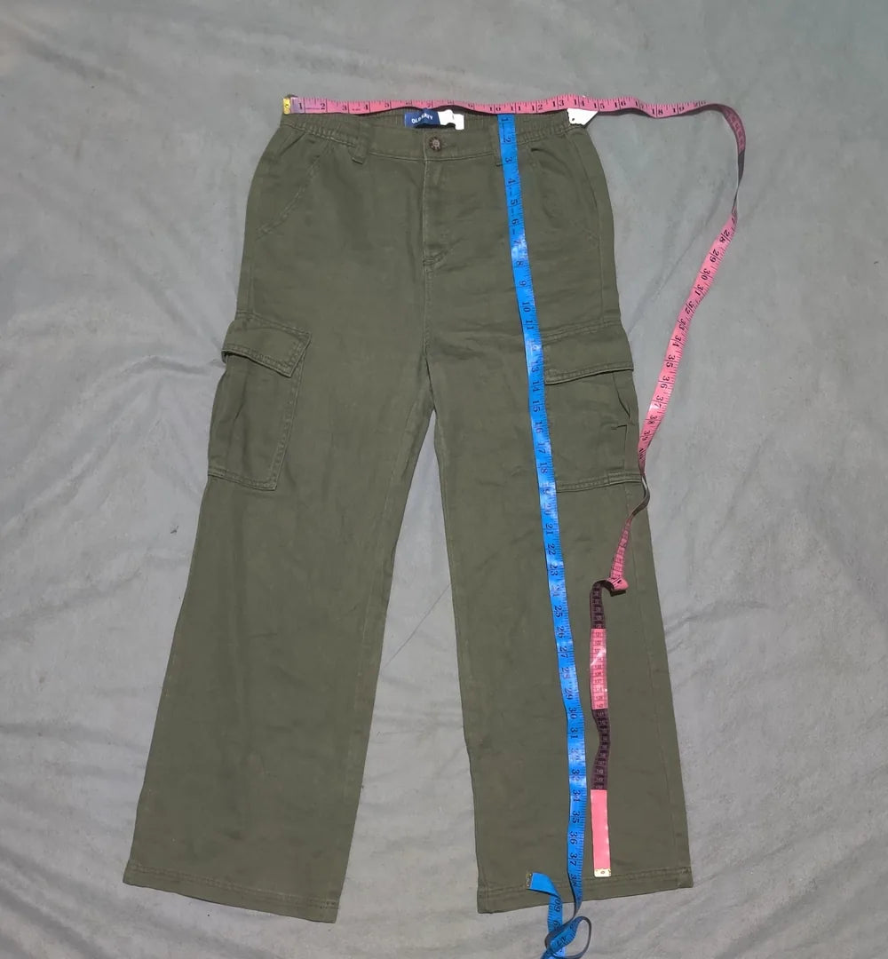 Old Navy Women Cotton Olive Cargo Pants M - additional view 4