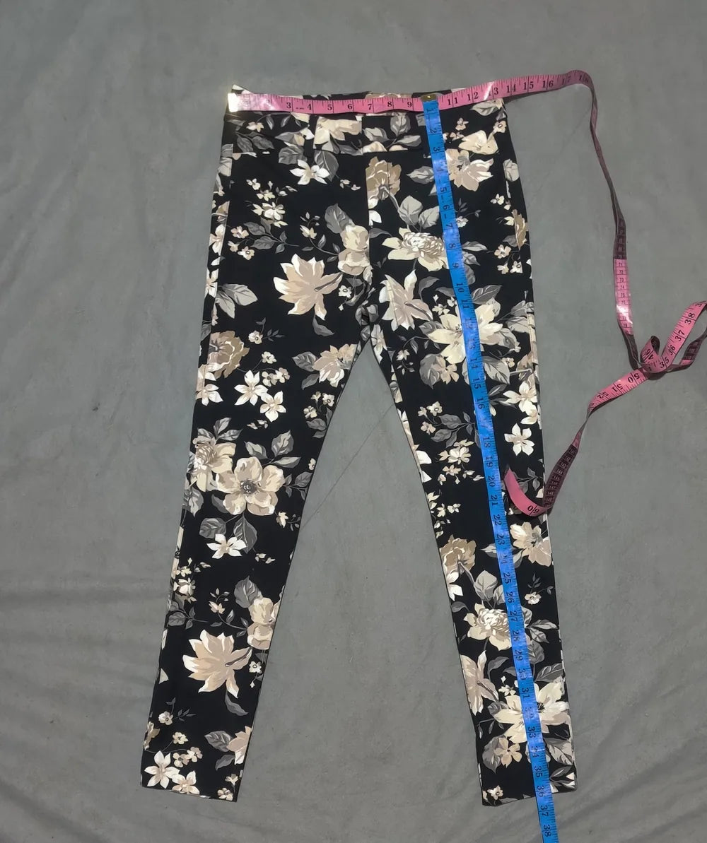 Old Navy Women Cotton Black Beige Pants S - additional view 4