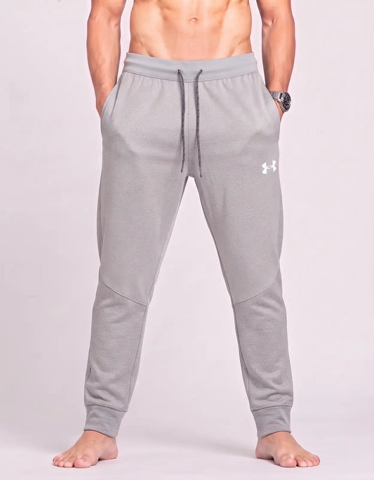 Under Armour Men Sports Polyester Gray Trackpants M