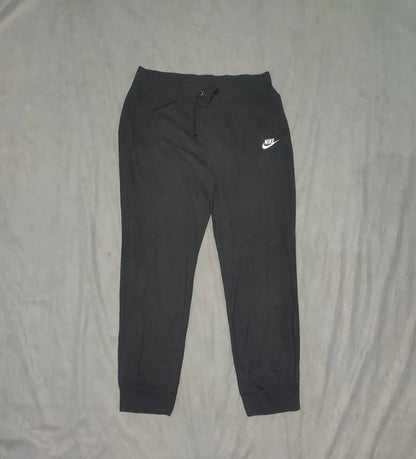 Nike Women Black Sport Trouser - Preloved Ladies Trousers Pakistan - Summer Polyester - Size 28 to 30 - Photo 3