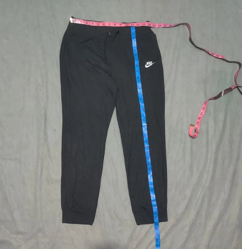 Nike Women Black Sport Trouser - Preloved Ladies Trousers Pakistan - Summer Polyester - Size 28 to 30 - Photo 4