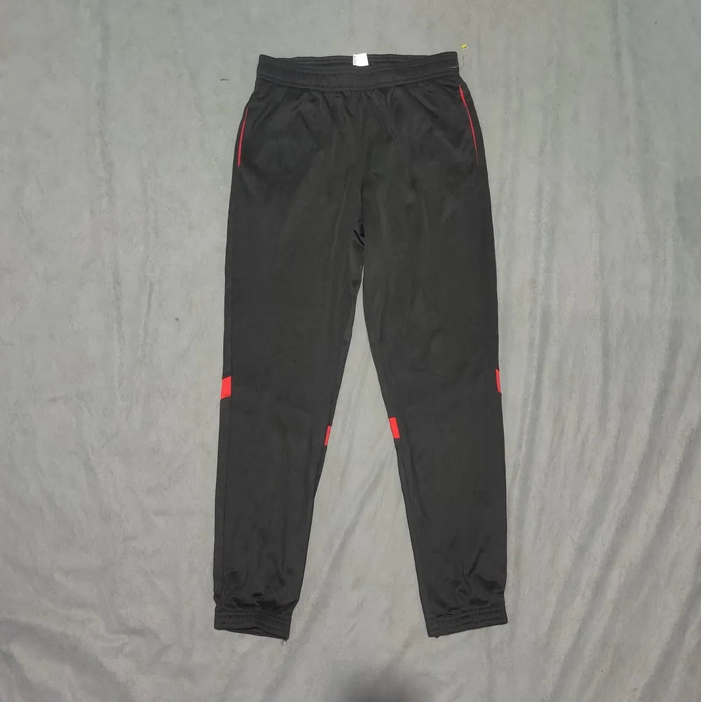 Athletic Works Women Black Sport Trouser - Preloved Ladies Trousers Pakistan - Summer Polyester - Size 26 to 28 - Photo 3