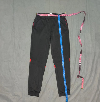 Athletic Works Women Black Sport Trouser - Preloved Ladies Trousers Pakistan - Summer Polyester - Size 26 to 28 - Photo 4