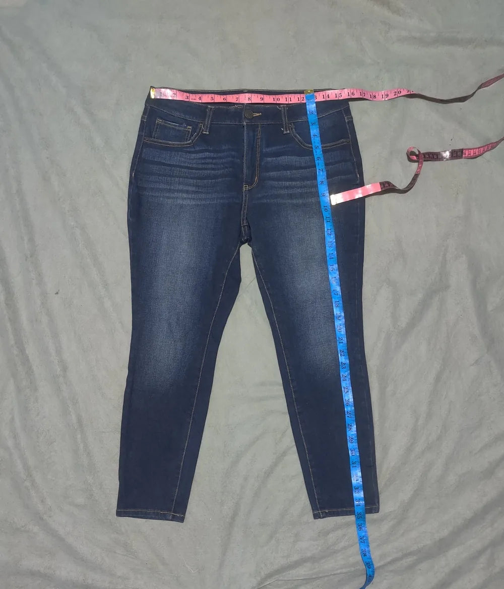 Time And Tru Women Cotton Dark Blue Jeans M - additional view 4