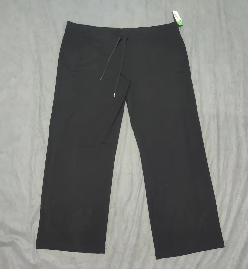 Athletic Works Women Black Sport Trouser - Preloved Ladies Trousers Pakistan - Summer Polyester - Size 36 to 38 - Photo 3