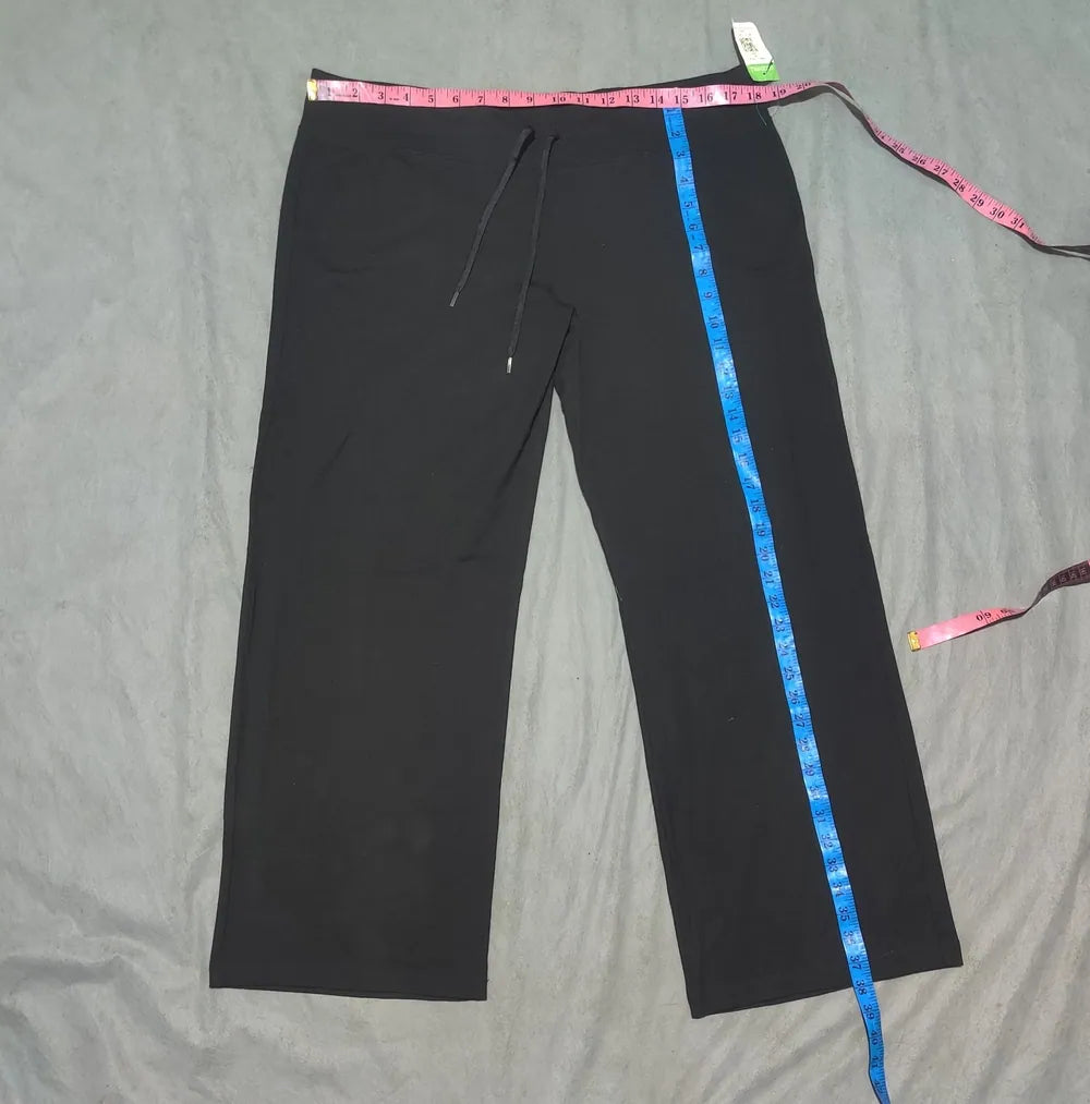 Athletic Works Women Black Sport Trouser - Preloved Ladies Trousers Pakistan - Summer Polyester - Size 36 to 38 - Photo 4