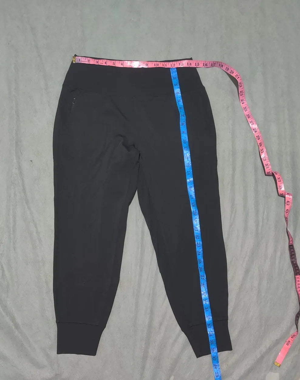 Athleta Women Black Sport Trouser - Preloved Ladies Trousers Pakistan - Summer Polyester - Size 30 to 32 - Photo 4