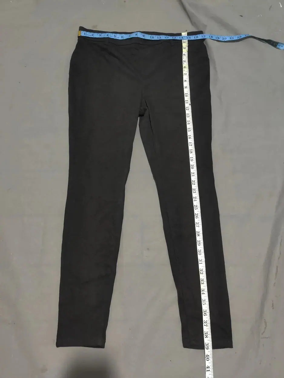 Time And Tru Women Black Sport Tights – Preloved Labels (view 4)