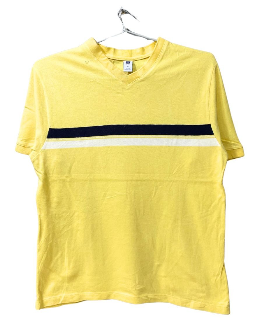 Gap Yellow Cotton T Shirt For Men M - Preloved Labels