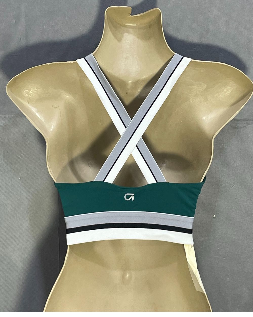 GapFit Green Bra For Women Small - Preloved Labels