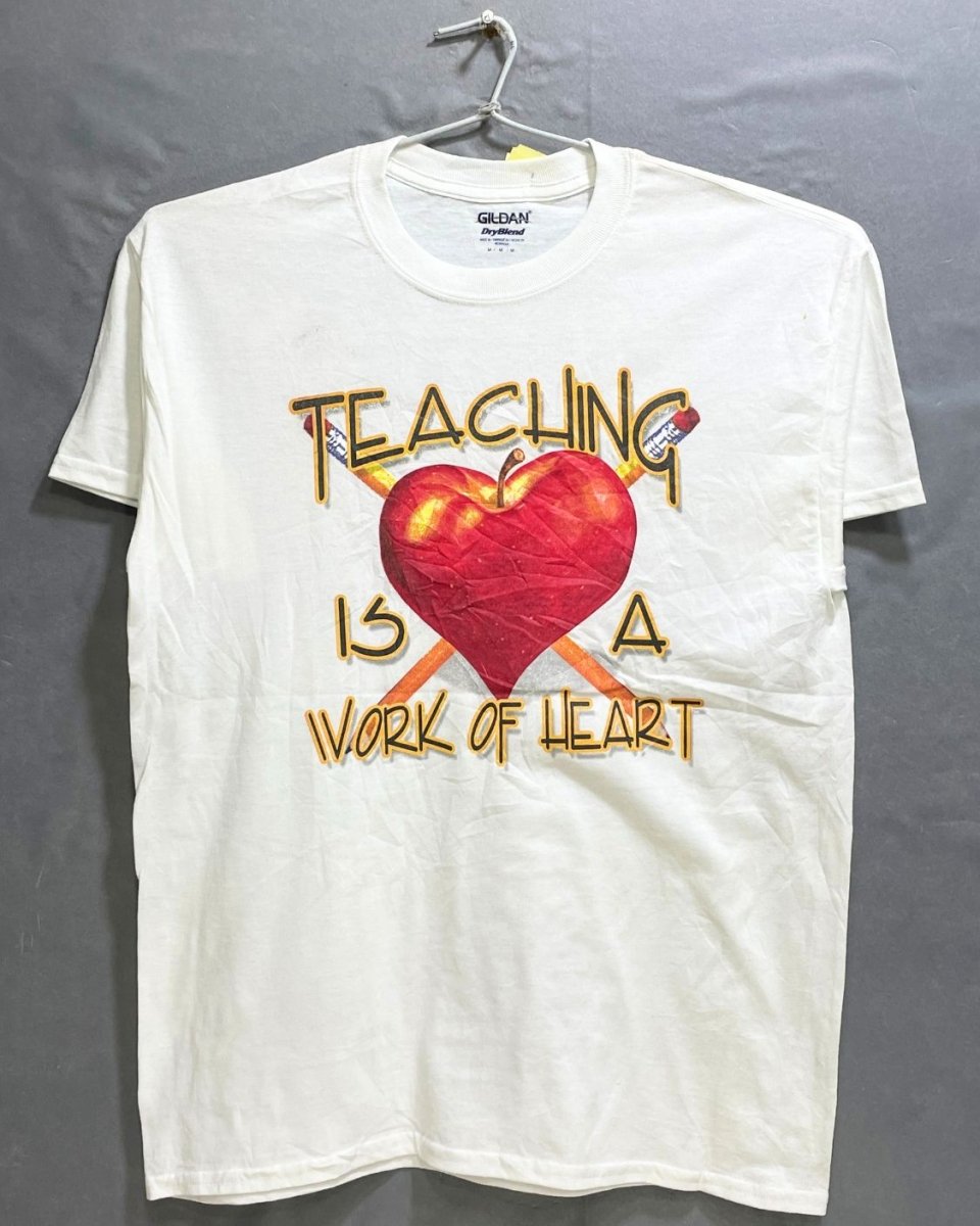 Gildan White Cotton T Shirt For Men M - Preloved Labels