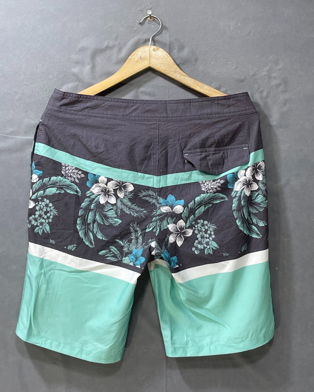 Goodfellow Green Parachute Polyester Short For Men M - Preloved Labels