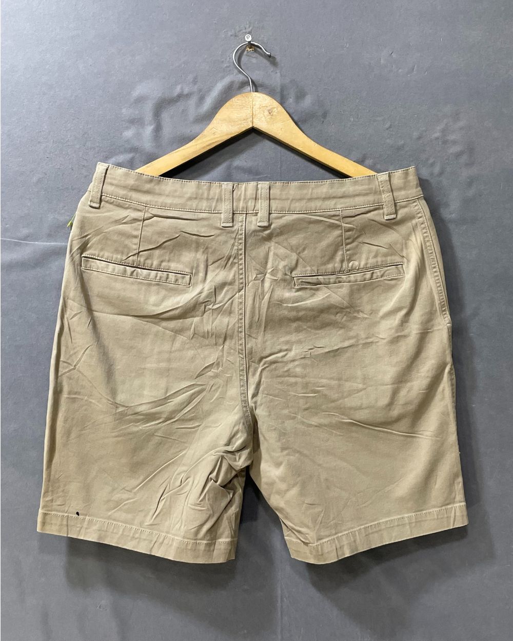 H&M Cream Cotton Jeans Short For Men M - Preloved Labels