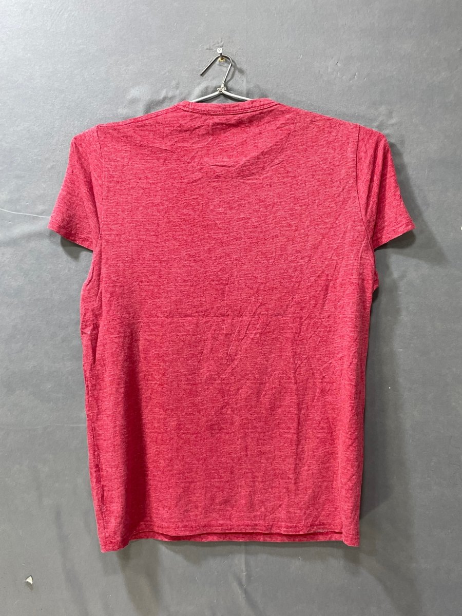 Hollister Red Cotton T Shirt For Men M - Preloved Labels
