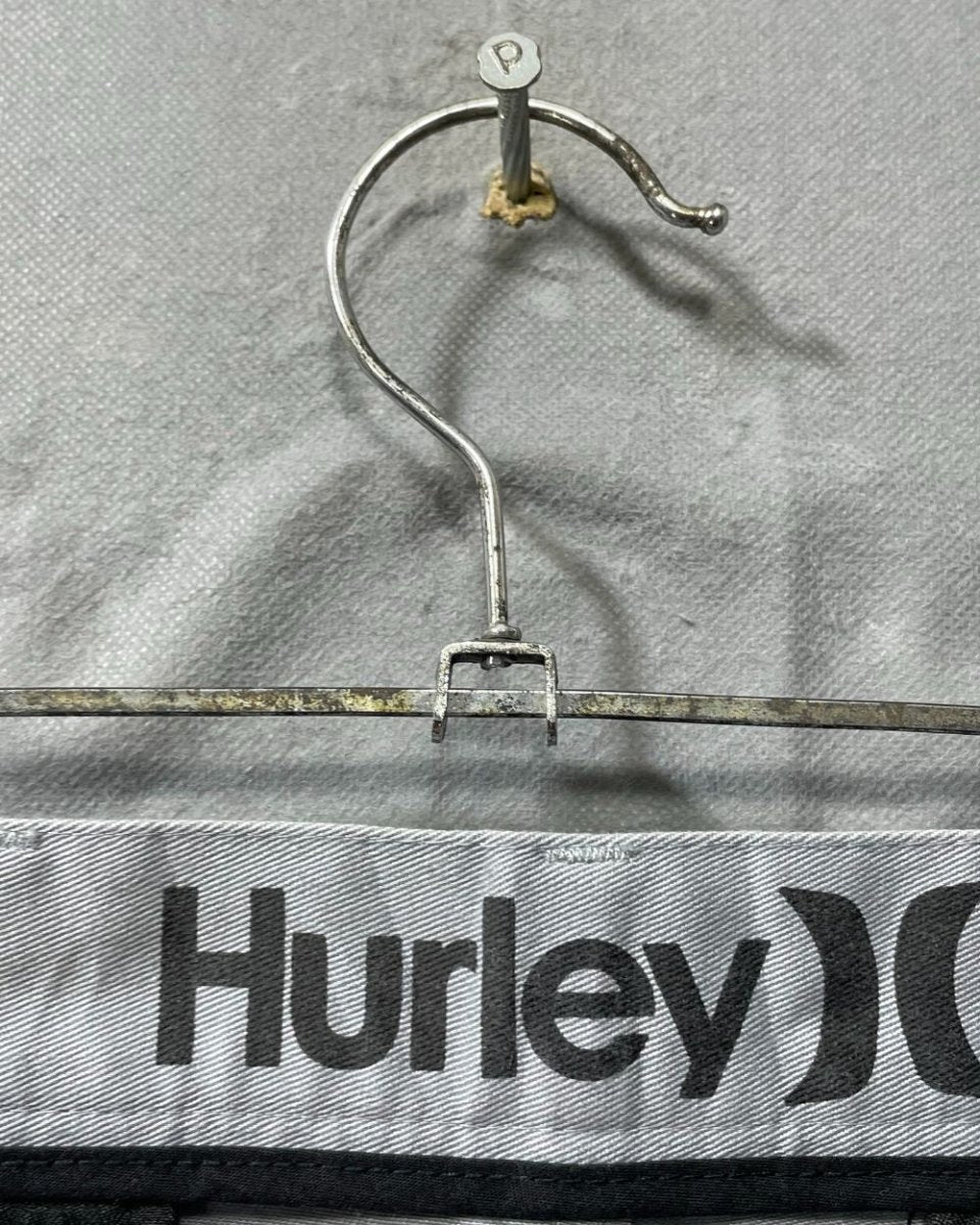 Hurley Gray Cotton Jeans Short For Men L - Preloved Labels