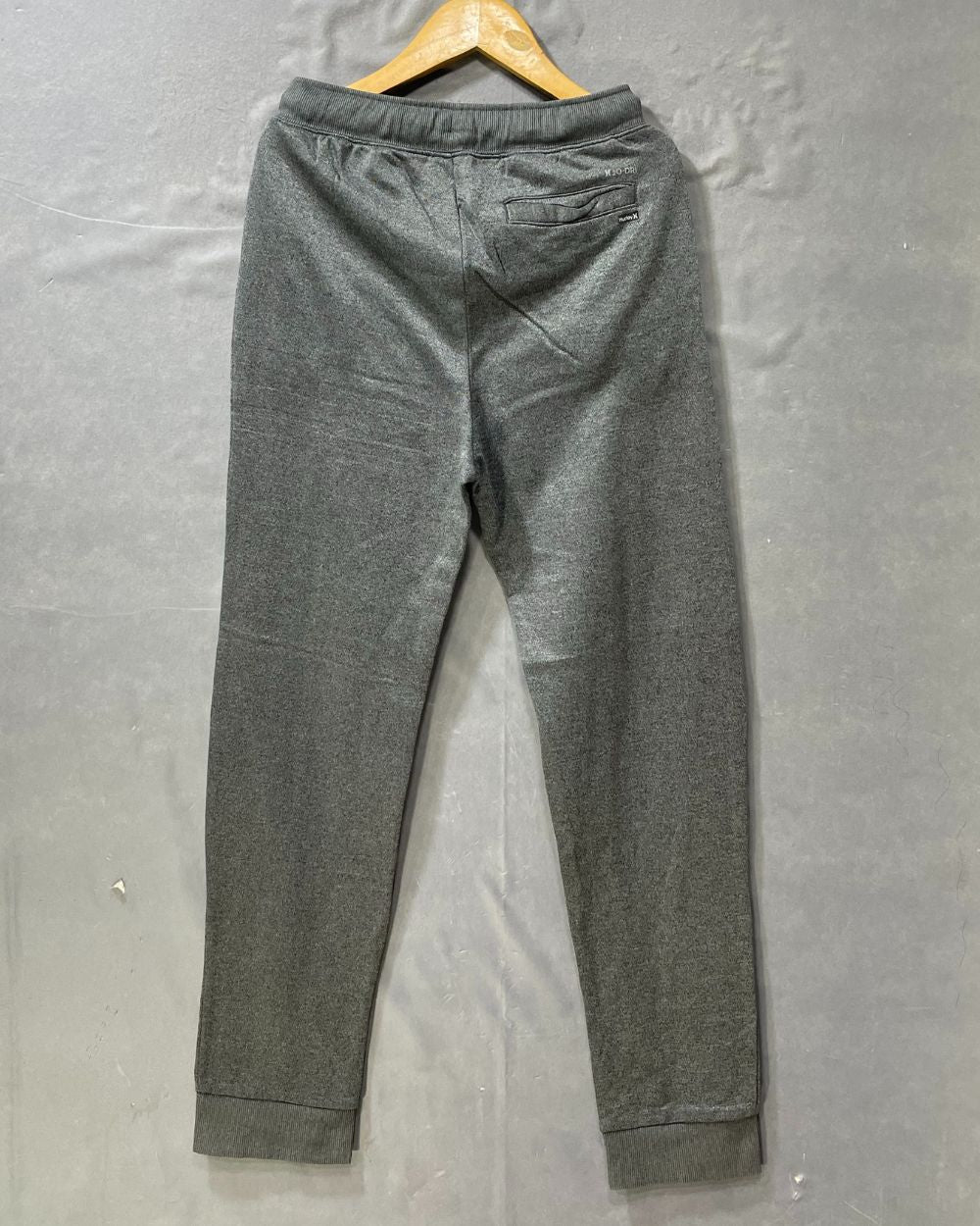 Hurley Gray Polyester Jersey For Boy 20 Years - Preloved Labels