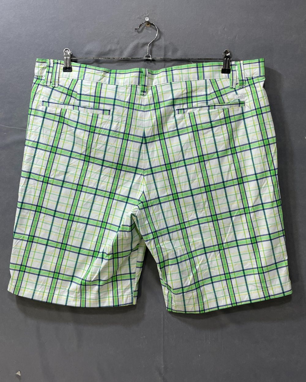 Izod Green Cotton Short For Men XL - Preloved Labels