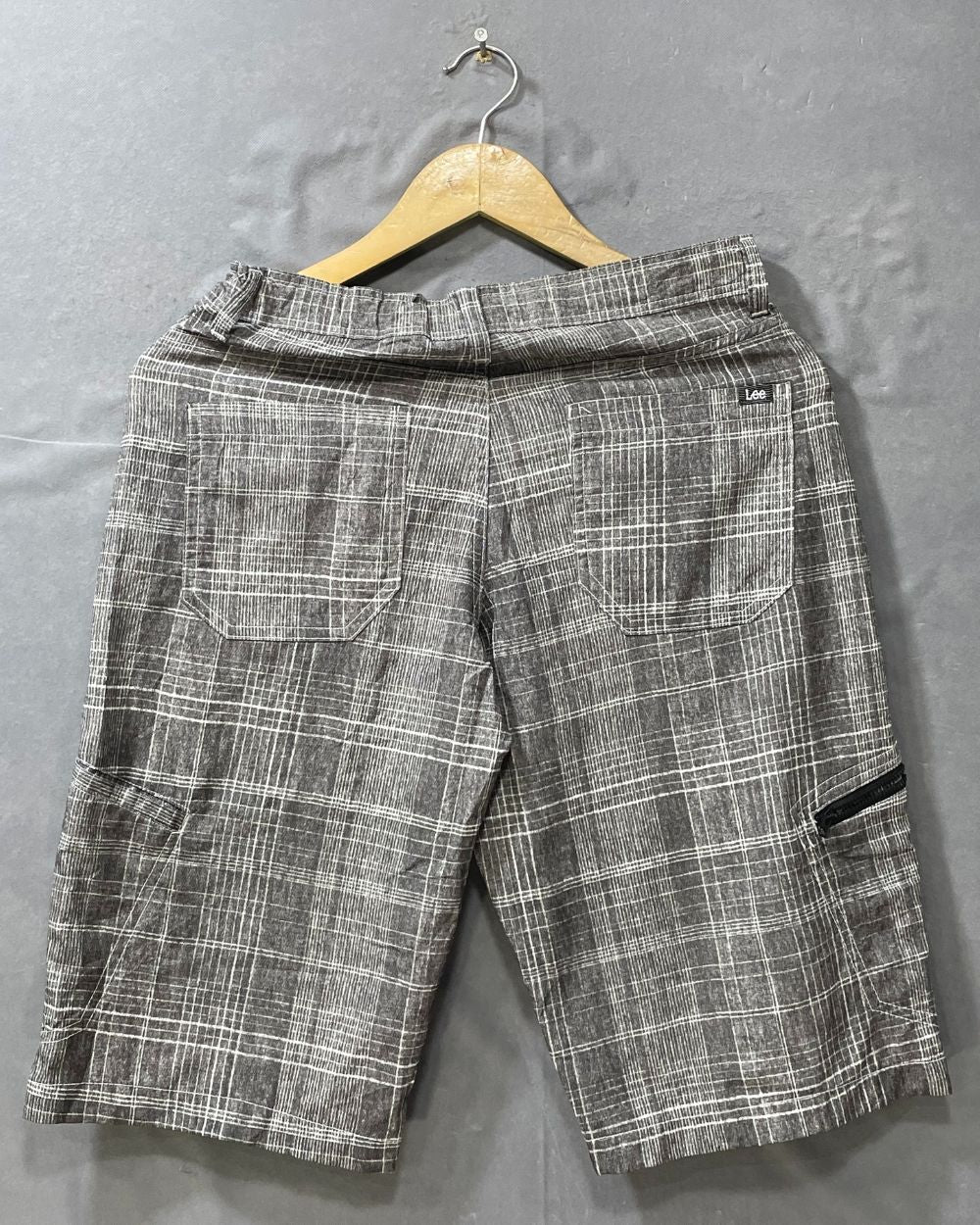 Lee Gray Polyester Short For Men XS - Preloved Labels