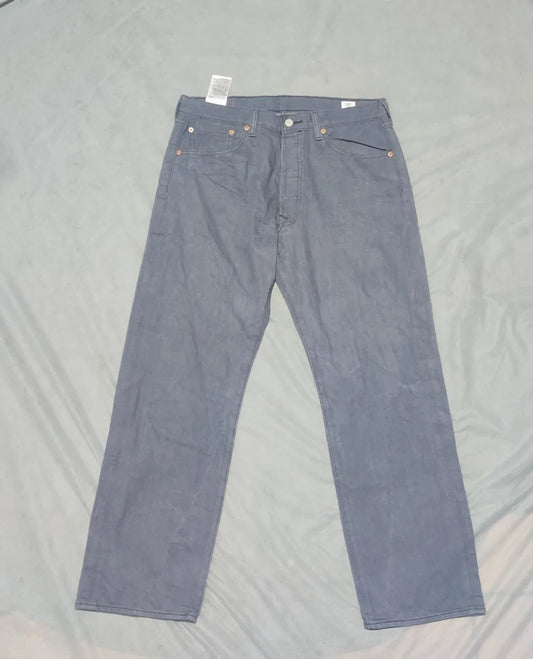 Levi's 501 Men Gray Cotton Jeans L – Preloved Labels (view 2)
