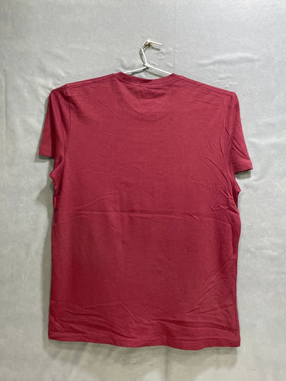 Levi's Maroon Cotton T Shirt For Men M - Preloved Labels