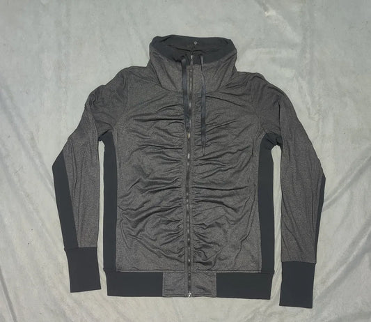 Lululemon Women Gray 2 in 1 Jacket – Preloved Labels (view 2)
