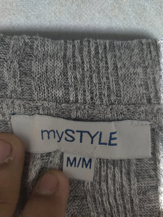 My Style Women Polyester Gray Sweater M – Preloved Labels (view 2)